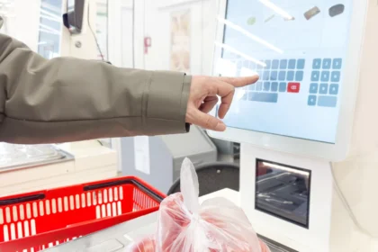 Shutterstock 2454033763