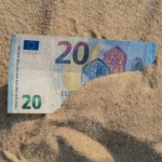 20 eurų