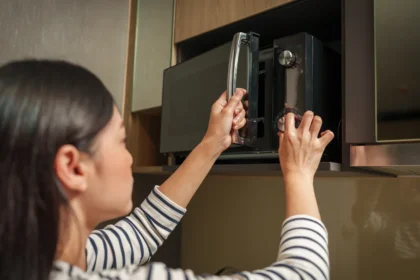 Mikrobangų krosnelės naudojimas