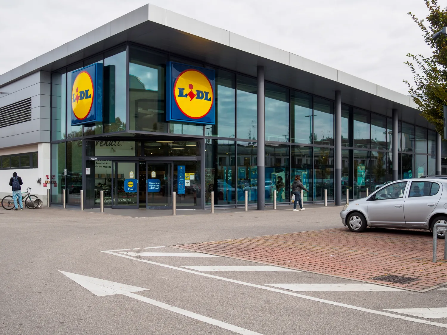 Lidl Vokietijoje / columbo.photog / Shutterstock.com