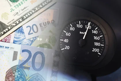 Shutterstock 2535919605