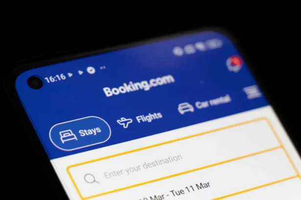 Booking.com / daily_creativity / Shutterstock.com