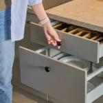 Švarūs virtuvės stalčiai