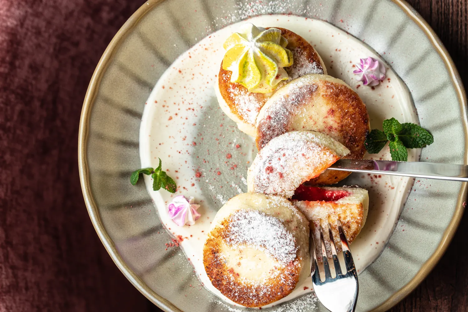 Shutterstock 2614170699