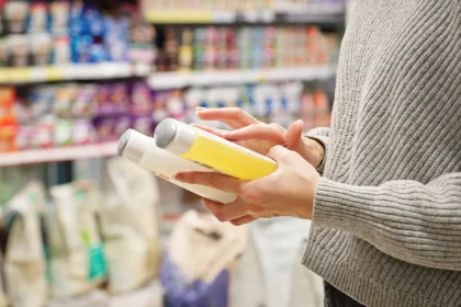 Cukrus šampūne neišsprendžia visų plaukų bėdų