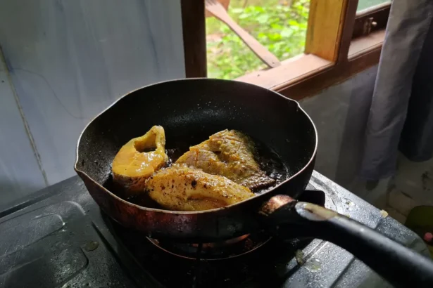 Shutterstock 2734816557