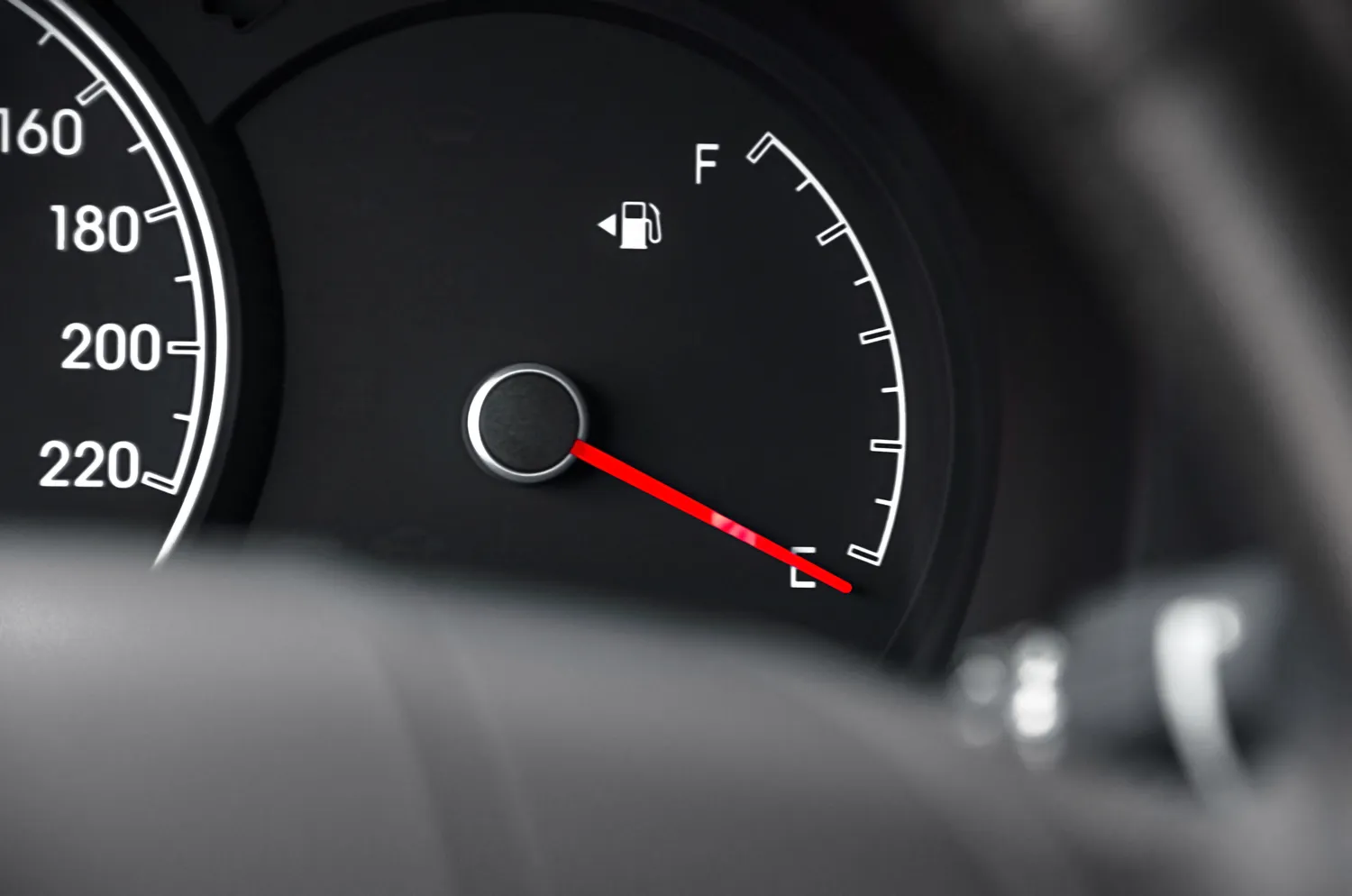 Degalų likutis automobilyje