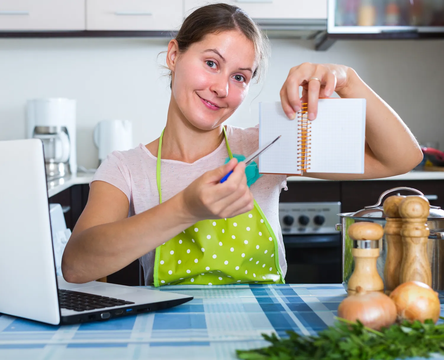 Niekada nelaikykite šių daiktų namuose