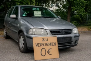 Vokietijoje automobiliai kartais atiduodami už 0 eurų: kodėl tai nėra tokia dovana, kaip atrodo iš pirmo žvilgsnio?