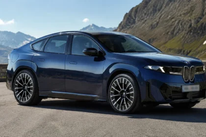 BMW iX4