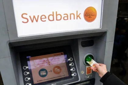 Swedbank bankomatas