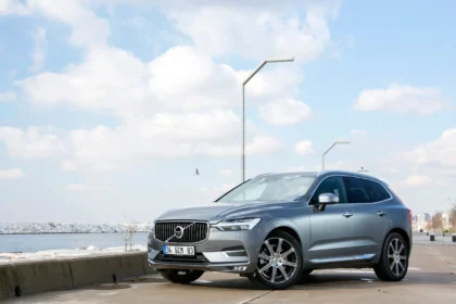 Volvo / emirhankaramuk / Shutterstock.com