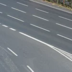 Baltos linijos keliuose