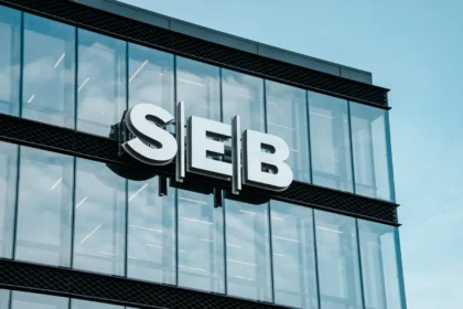 SEB bankas / Veja / Shutterstock.com