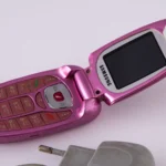 Senas telefonas / Real_life_photo / Shutterstock.com