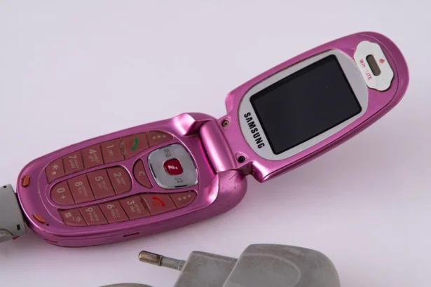 Senas telefonas / Real_life_photo / Shutterstock.com
