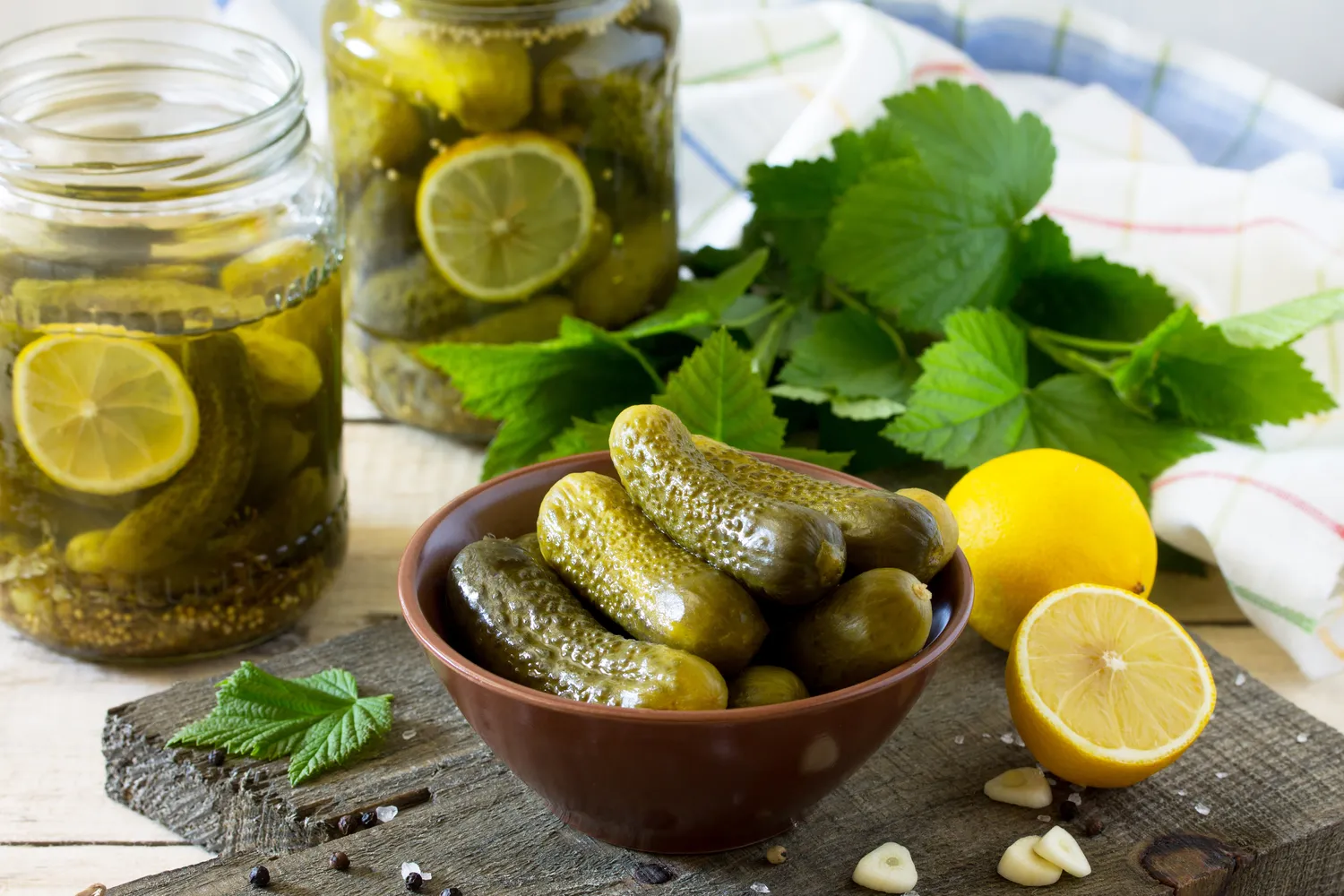 Marinuoti agurkai su citrina