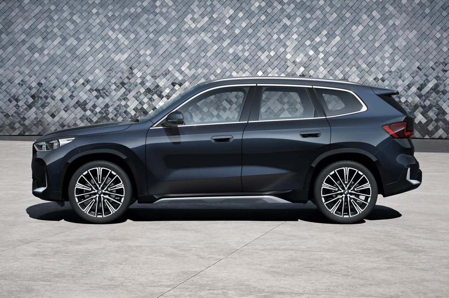 BMW X1 automobilis