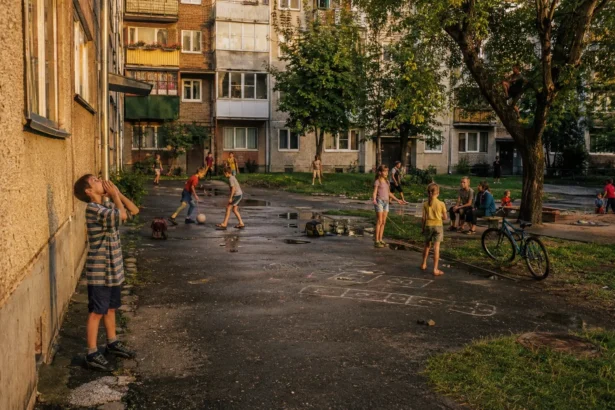 Kai namo kviesdavo ne žinutė, o balsas pro langą
