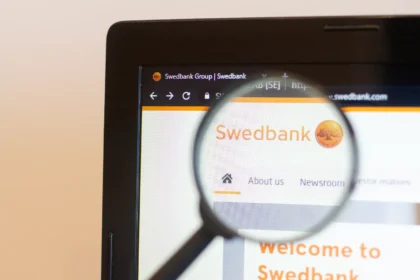Swedbank interneto bankas / Epov Dmitry / Shutterstock.com