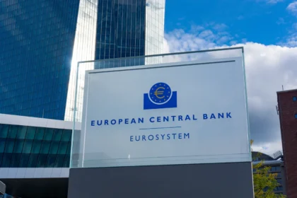 ECB / Ewa Studio / Shutterstock.com