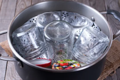 Lengviausias būdas sterilizuoti stiklainius