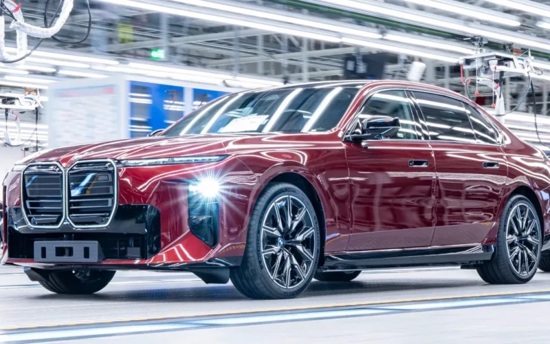 Naujasis BMW 7 serijos sedanas