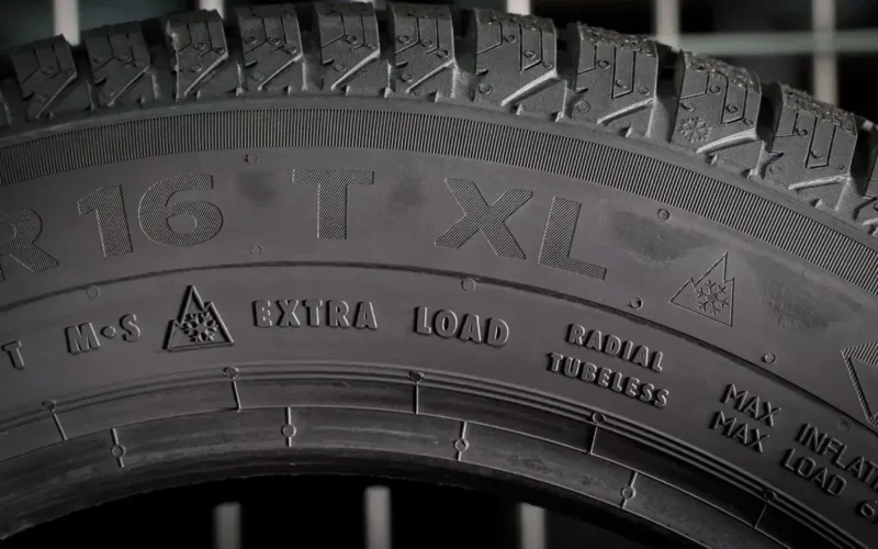 Padanga su XL žymėjimu
