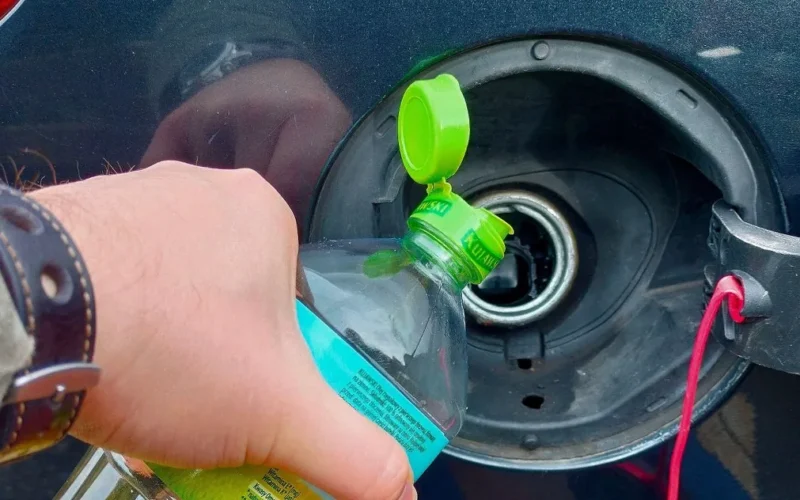 Saulėgrąžų aliejus automobilio bake