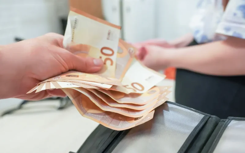 50 eurų banknotai
