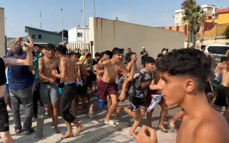 Migrantų antplūdis Ispanijos pasienyje