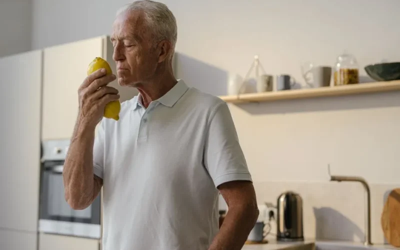 Kuo vitaminas C gali būti naudingas smegenų sveikatai senstant