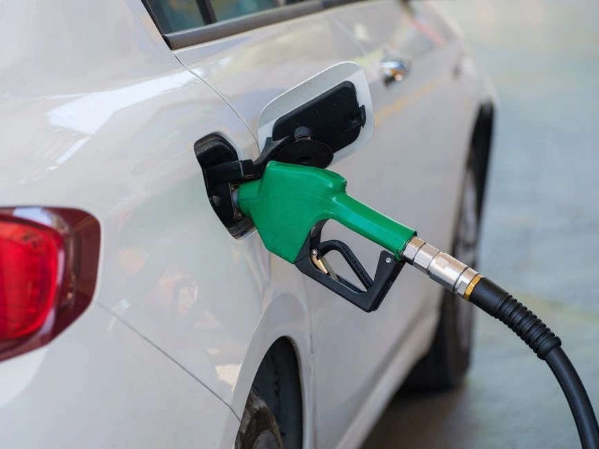 Po degalinės automobilis pradėjo keistai dirbti: ką verta prisiminti dar prieš kaltinant variklį