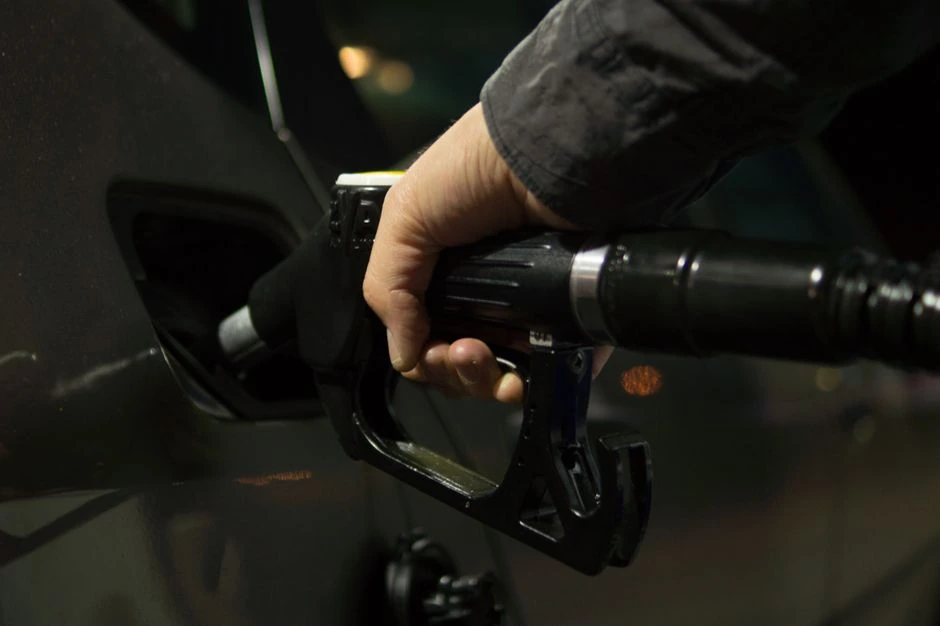 Benzinas, dyzelinas ir namų šildymas – po didinamuoju stiklu: 2028 metais startuos sistema, kuri gali paliesti milijonus europiečių