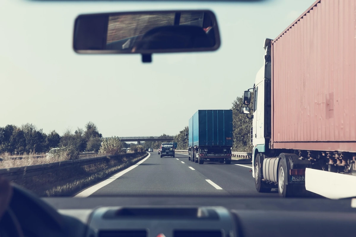 Vinječių nebeliks: nuo 2027 metų Lietuvoje už kelią bus mokama už kiekvieną nuvažiuotą kilometrą