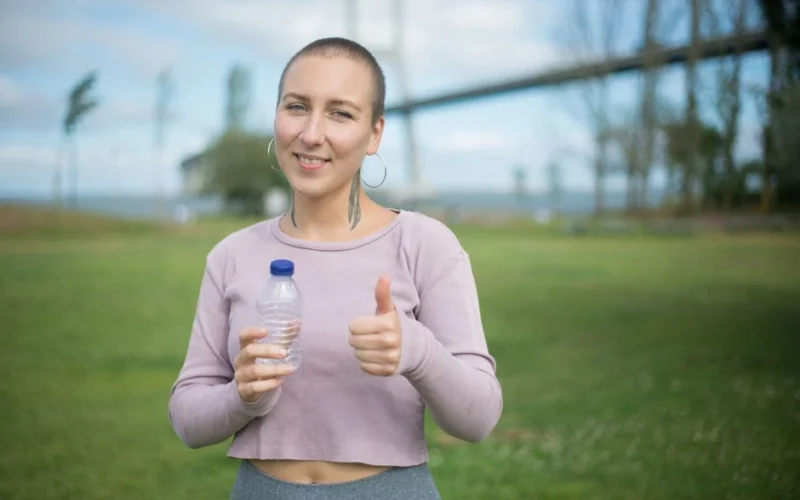 Ausys užgula kylant liftu ar važiuojant kalvotu keliu: padeda paprastas kvėpavimo ritmas
