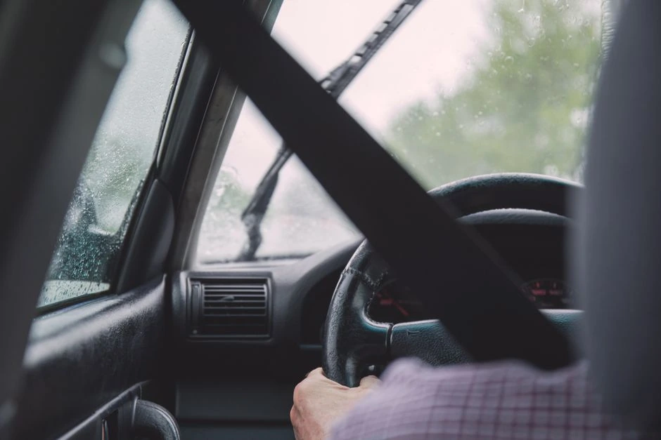 Saugos diržas susisuka ir nebegrįžta į vietą: problema slypi ne visada mechanizme