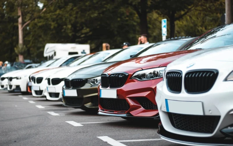 Automobilį parduodate pirmą kartą? Šių dokumentų ir veiksmų geriau nepalikti paskutinei minutei