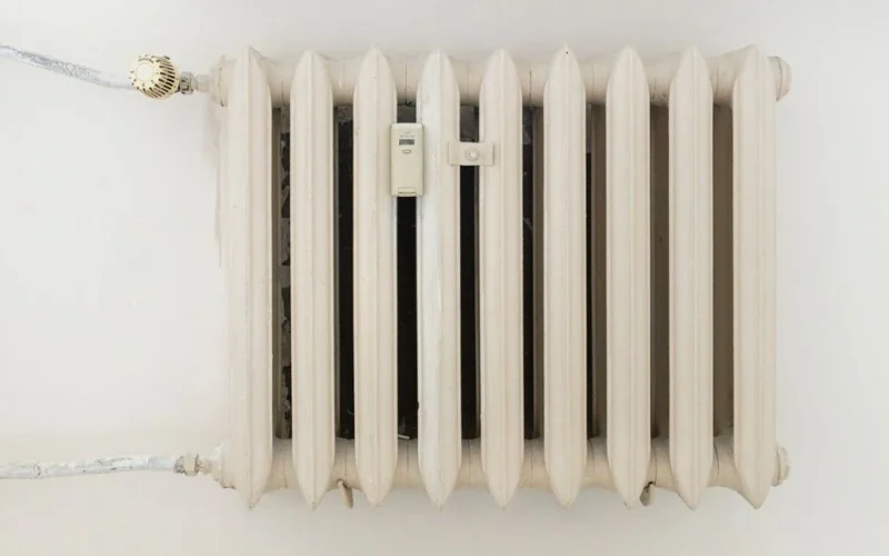 Pirms apkures sezonas pārbaudiet radiatorus: dažu minūšu darbs vēlāk var ietaupīt nervus