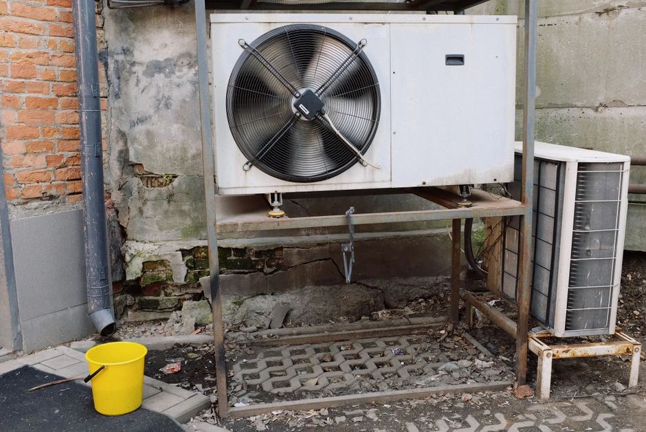 Automašīnas kondicionieris pūš aukstu gaisu tikai braukšanas laikā: ko atklāj ventilatora skaņa