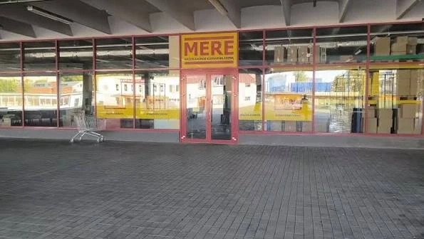 Ar dar ilgai reikės kentėti? Užsidarius "Mere" parduotuvėms, žmonės socialiniuose tinkluose reiškia nepasitenkinimą