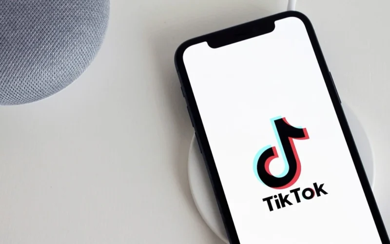 TikTok žiūrėjimas