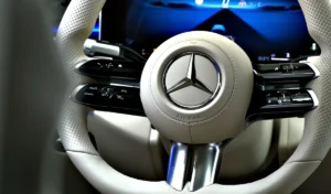 Mygtukai vėl grįžta į automobilius