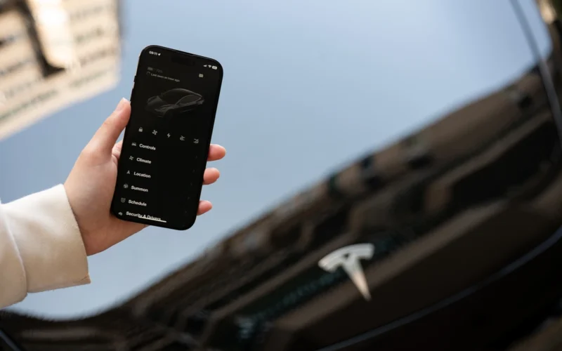 Tesla įkrovimas namuose