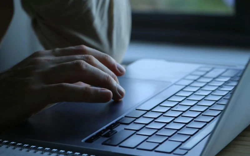 Nosūtījāt e-pastu pārāk agri? Lūk, kā ātri atsaukt ziņu programmā „Outlook” un izvairīties no nepatikšanām