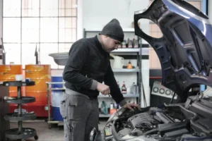 Vyras sutaupė 1 200 eurų pirkdamas automobilį be serviso patikros, bet po 19 dienų remontui išleido 2 850 eurų