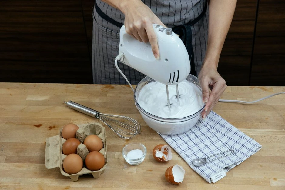 Kā saputot perfektus olu baltumus? Svarīgas ir pat sīkākās detaļas!