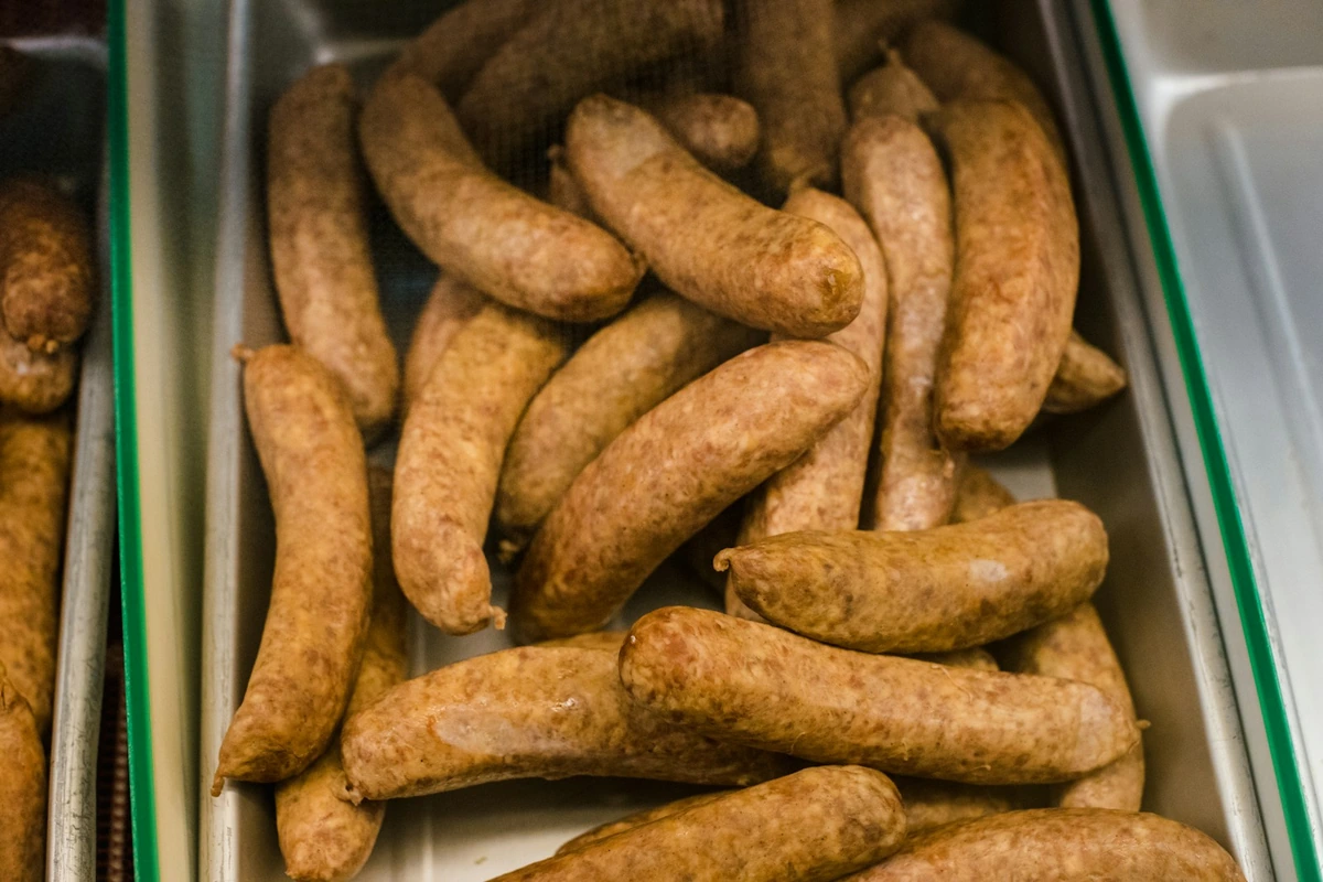 Vištienos dešrelėse aptikta salmonelių: „Rimi“ pirkėjai turi patikrinti įsigytą produktą
