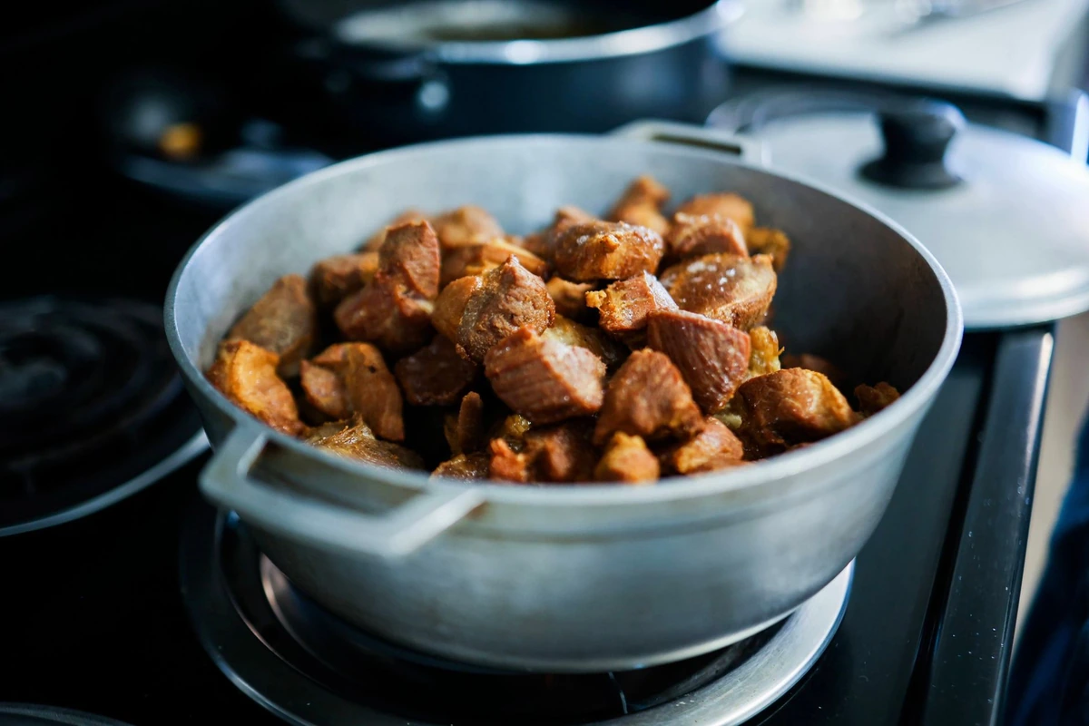 Jautienos troškinys atrodo prėskas: vienas įprastas ingredientas praturtina padažą