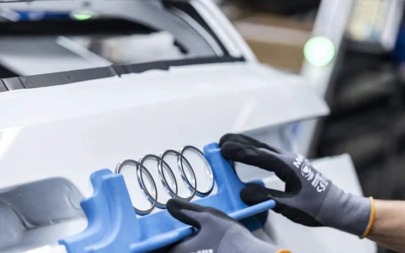 „Audi“ pradėjo gaminti naująjį A2 e-tron